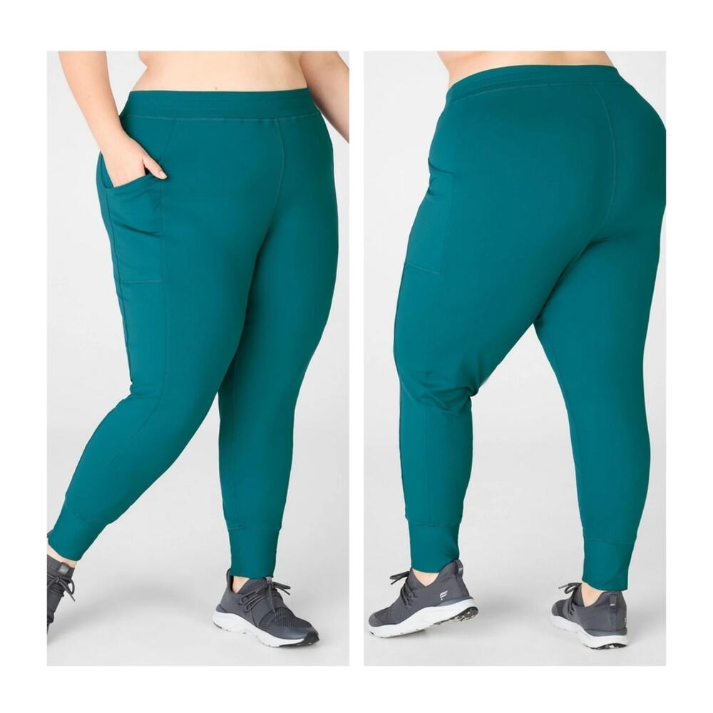 Fabletics On the Go /Mila Cold Weather Jogger in Fjord 2x